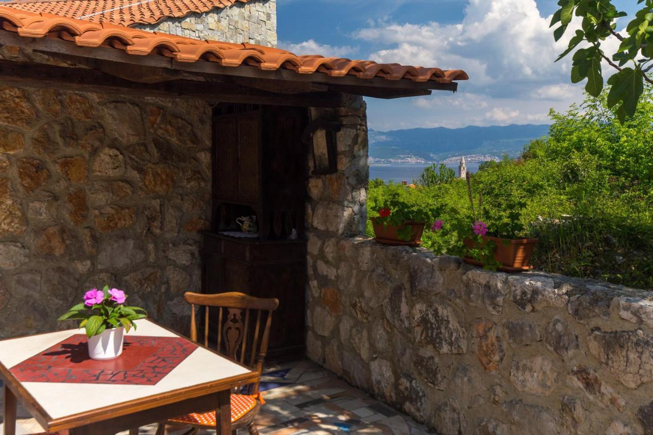 Apartment Linda Vrbnik  Esterno foto