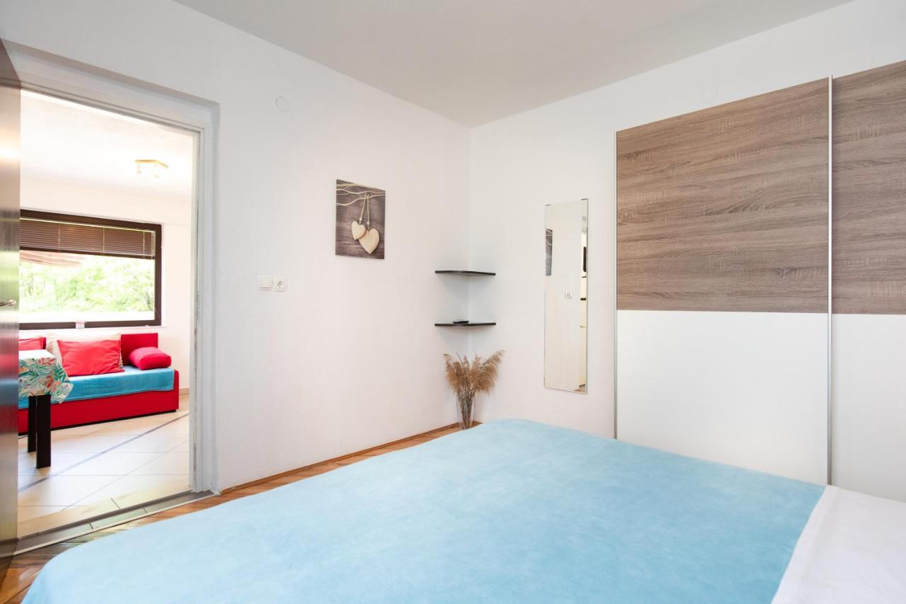 Apartment Linda Vrbnik  Esterno foto