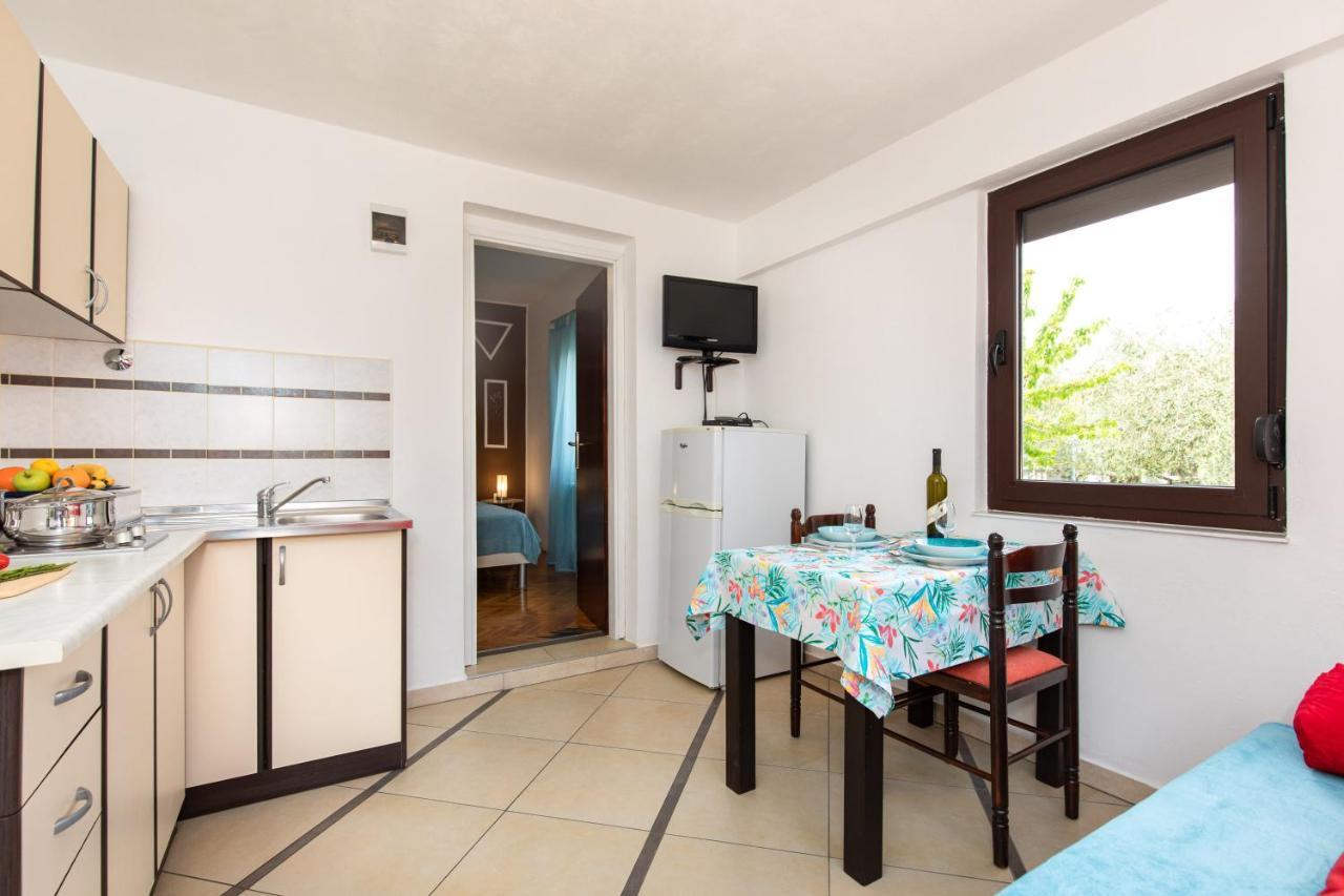 Apartment Linda Vrbnik  Esterno foto