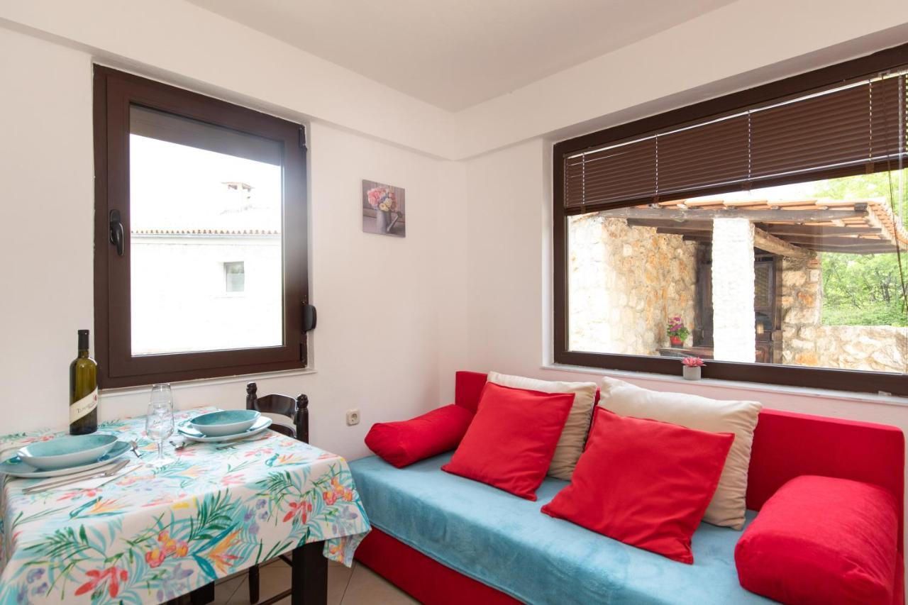 Apartment Linda Vrbnik  Esterno foto