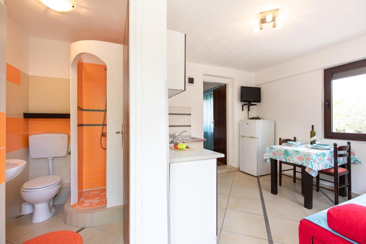 Apartment Linda Vrbnik  Esterno foto